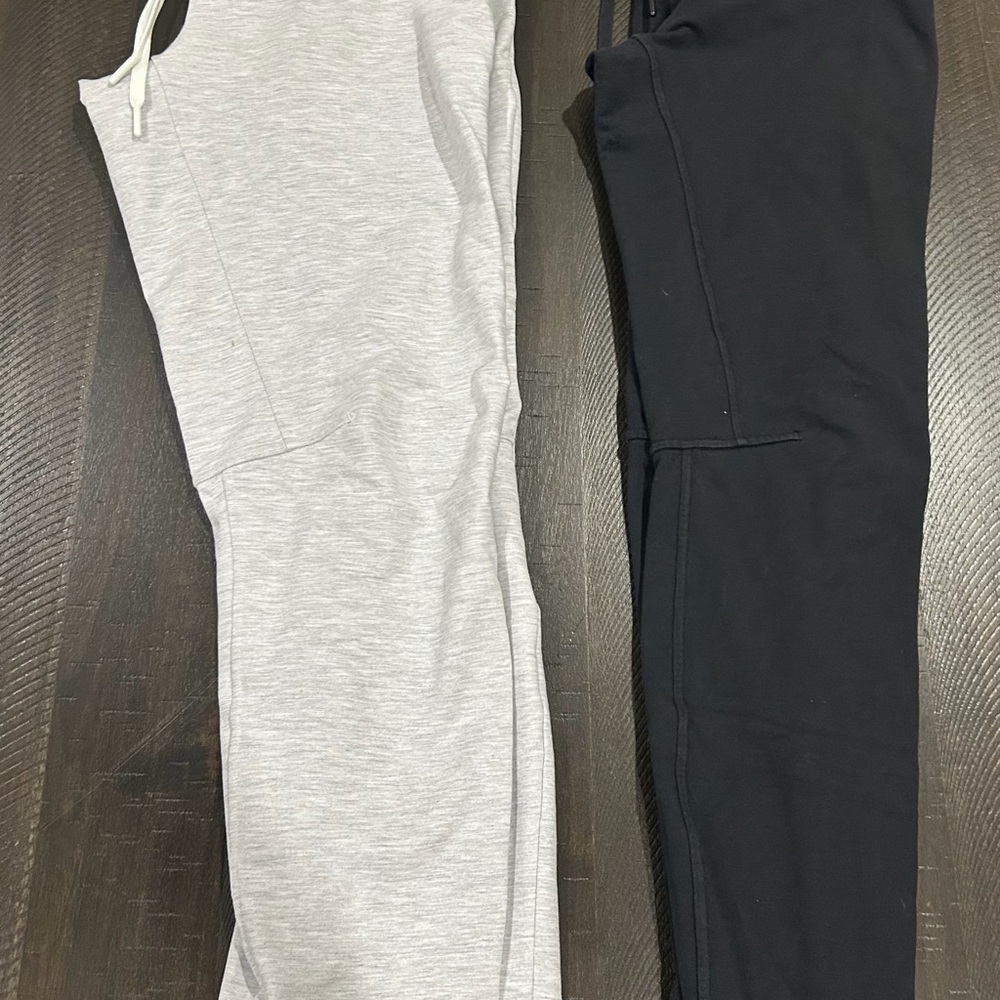 Men's Gray and Black Sweatpants
